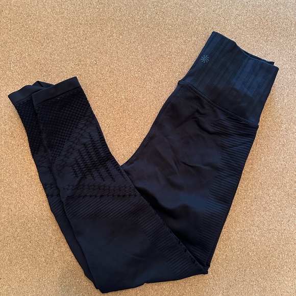 ATHLETA - BLACK LEGGINGS - XS - Excellent Condition - Picture 1 of 4